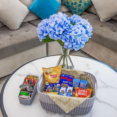 5 Star Serviced Apartment With Beach Access In The Heart Of Dubai Marina Free Welcome Gift Box Upon Arrival Eksteriør billede