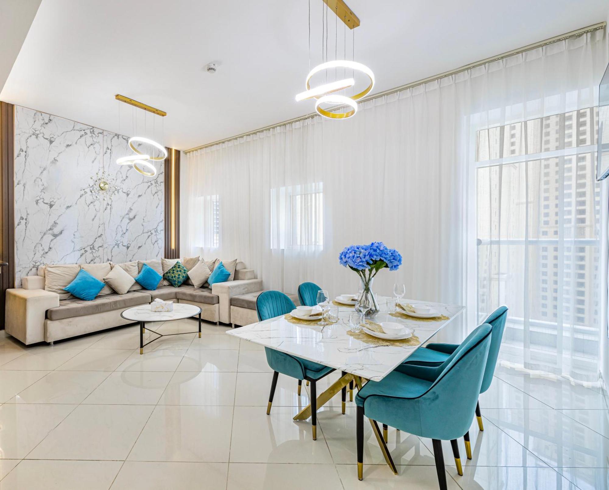 5 Star Serviced Apartment With Beach Access In The Heart Of Dubai Marina Free Welcome Gift Box Upon Arrival Eksteriør billede